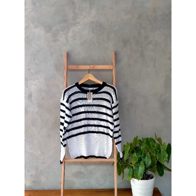 MONA RAJUT KNIT STRIPE PUTIH | Knit Rajut Wanita | Baju Rajut Wanita | Rajut Stripe kasual