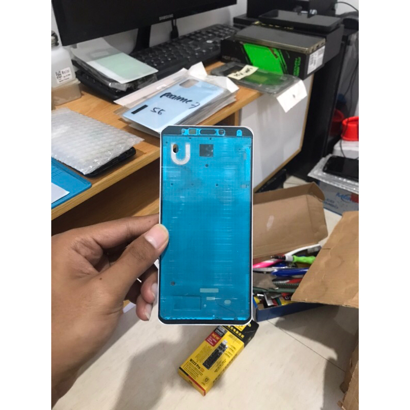 Frame Redmi 5 / Tatakan Lcd Tulang Tengah Xiaomi Redmi 5 Biasa