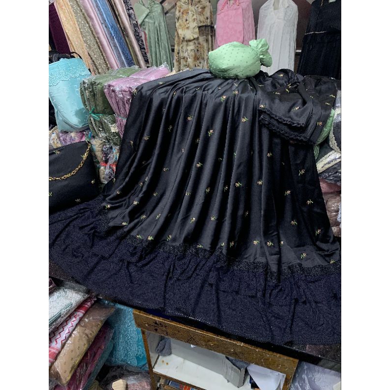 Mukena bunga kecil Hitam/ mukena hitam/ mukena bunga