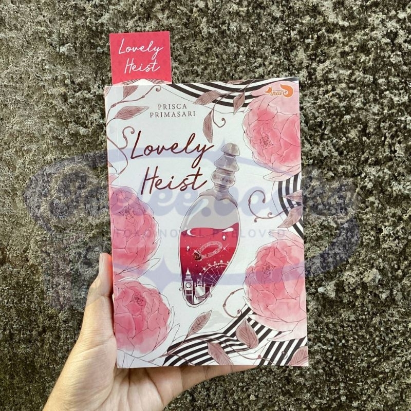[Preloved] Novel Lovely Heist - Prisca Primasari