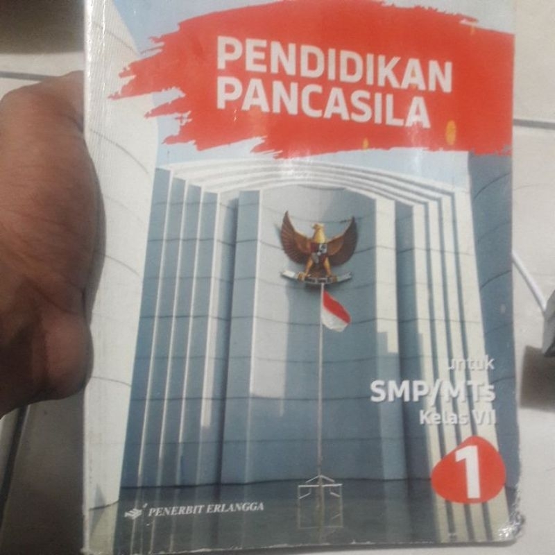 

BUKU PAKET PENDIDIKAN PANCASILA KLS 7 SMP PENERBIT ERLANGGA