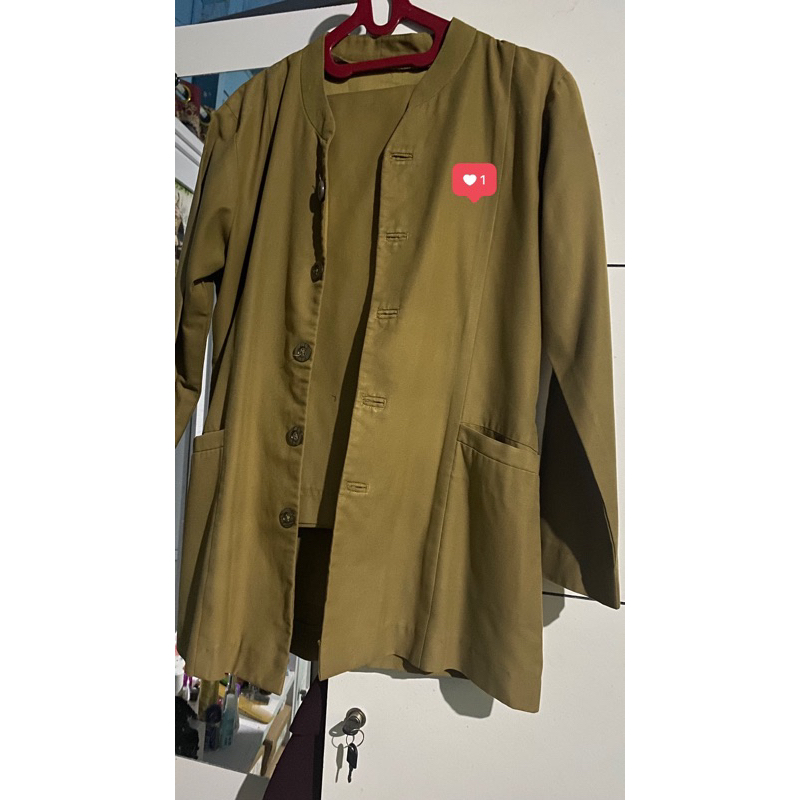 Preloved setelan pakaian dinas pemda wanita