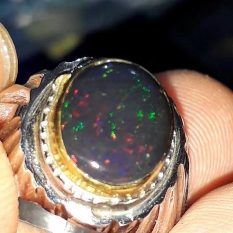 batu black opal