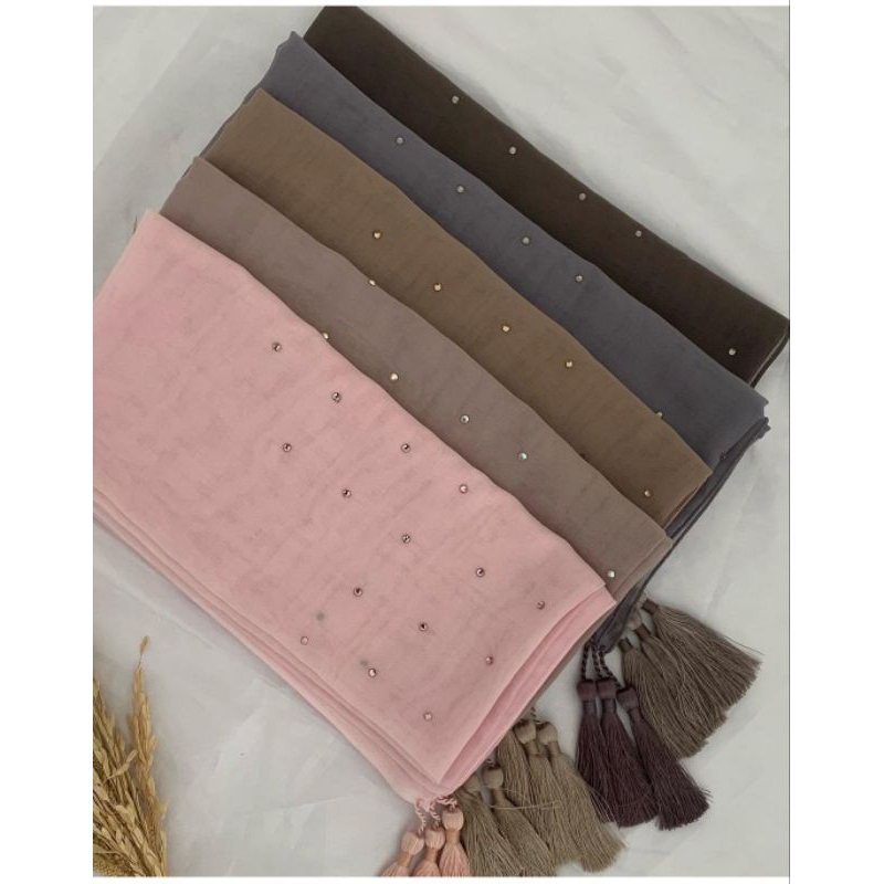 Hijab/jilbab segiempat Paris Swarovski tassel, Paris Swarovski jambul ,jilbab tassel, Paris tassell