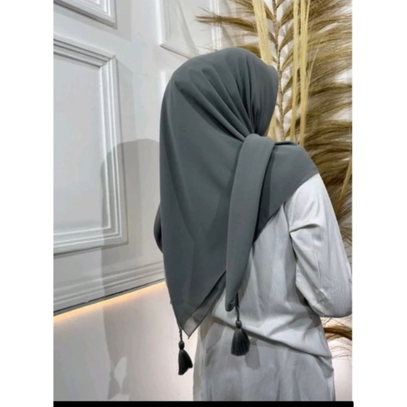 Hijab Segiempat Paris Tassel jambul Premium / Jilbab segiempat Polos Tassel premium