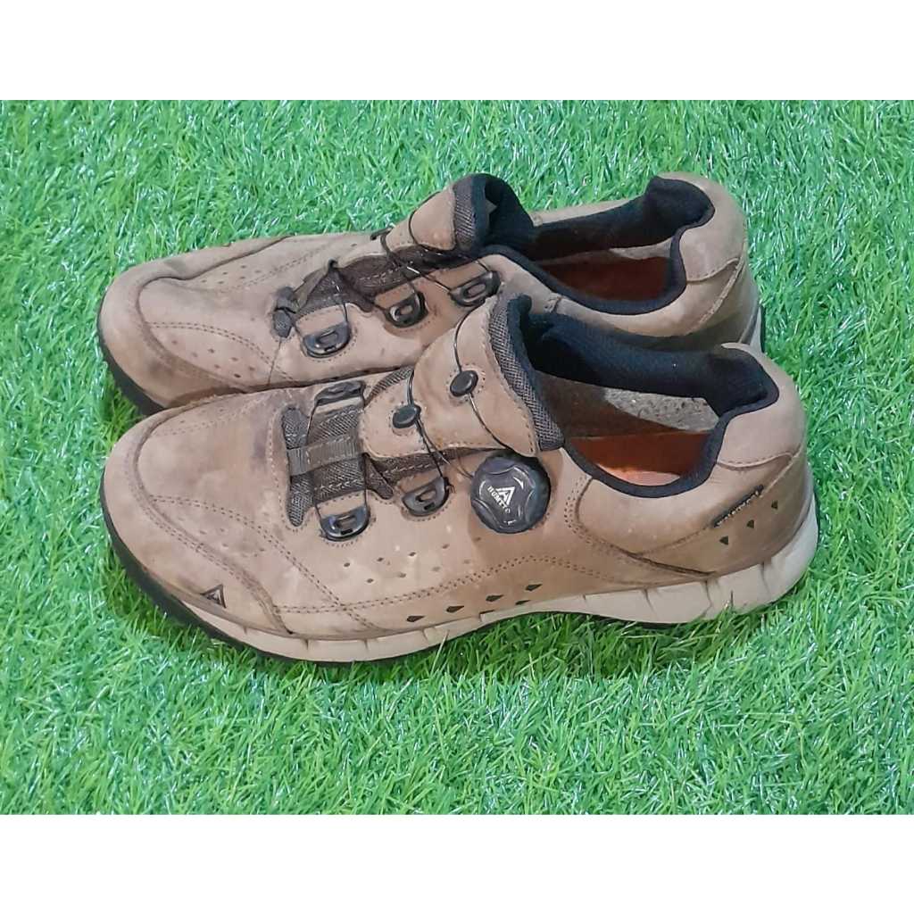 Sepatu Outdoor Humtto Preloved