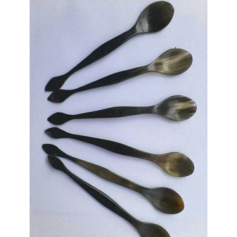 sendok tanduk farmasi