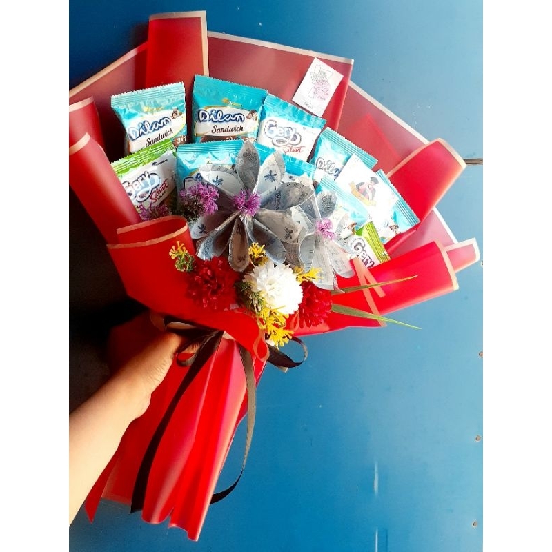 

Buket Snack|Buket Snack mix Uang Palsu Model Bunga|Buket Bunga Artificial|Gift Wisuda|Gift Ulang Tahun
