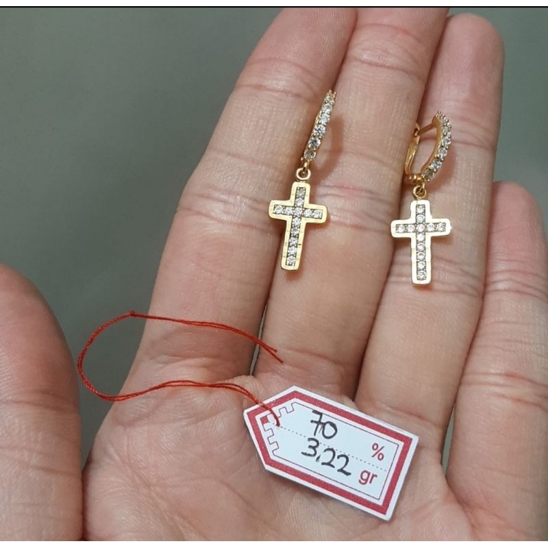 Anting emas 70 salib klip