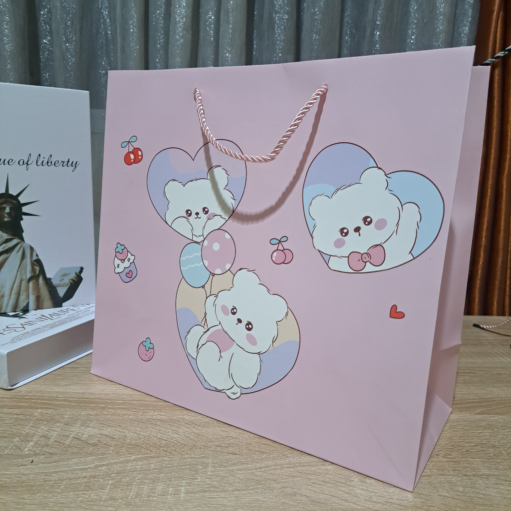 

iDk90 PAPER BAG LEBAR TALI ( 35 x 32 x 15 cm )