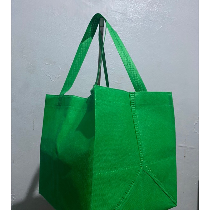 

berkualitas 1 PACK 6 PCS GOODIE BAG TAS HAJATAN 22x22 CM TINGGI 25 CM TAS NASI BOX TAS SPUNBOND TAS WALIMAHAN TAS BELANJA TAS HAJATAN SERUT