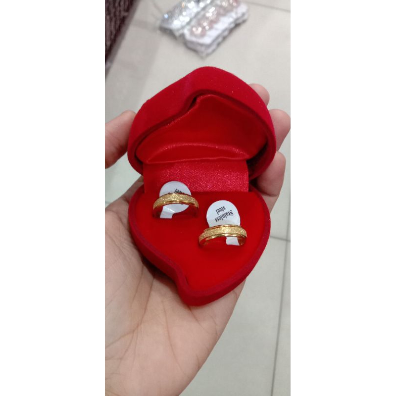 cincin couple titanium anti karat cincin pasangan pria wanita cincin tunangan cincin nikah