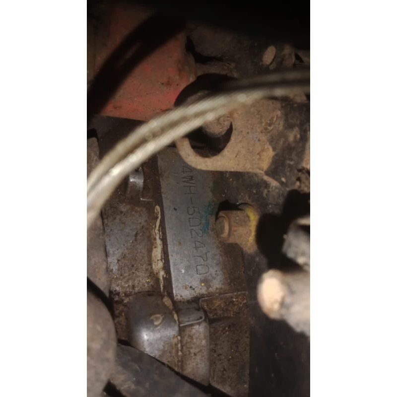 bak mesin kanan f1zr 2003 biru