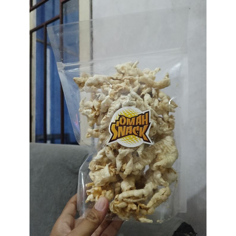 

KERIPIK CEKER AYAM TANPA TULANG KEMASAN 100gr