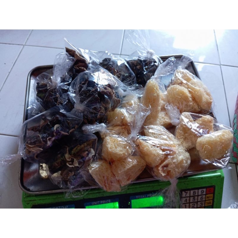 

jamur kering per bungkus 15 gram