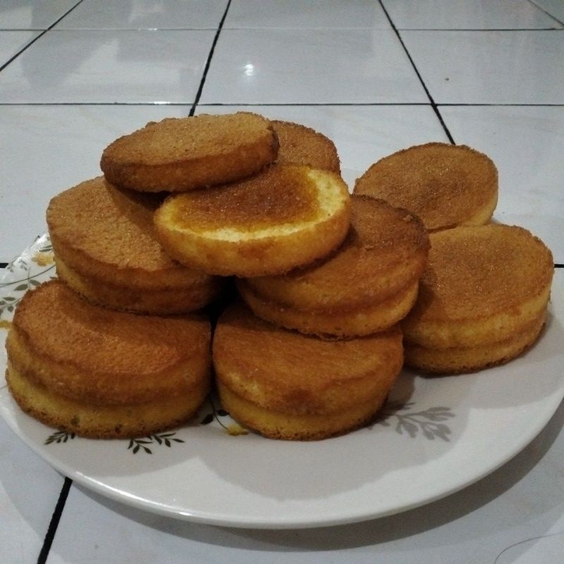 

Bolu Dorayaki Selai Nanas
