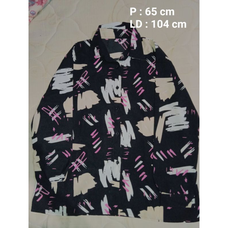 [PRELOVED] KEMEJA HITAM