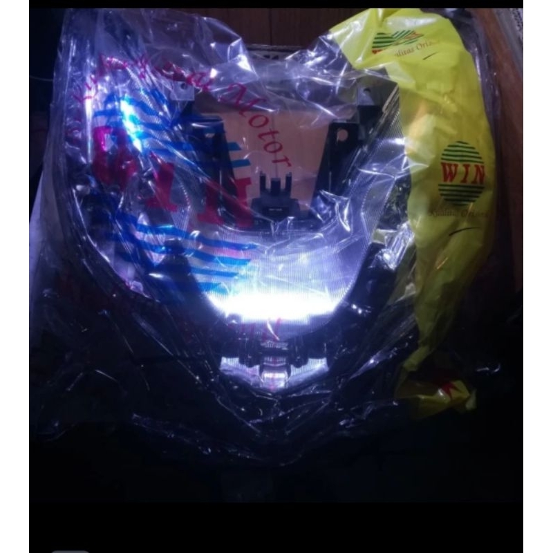Lampu Depan LED Vario 125 Vario 150 Tahun 2015-2017 Kualitas Original