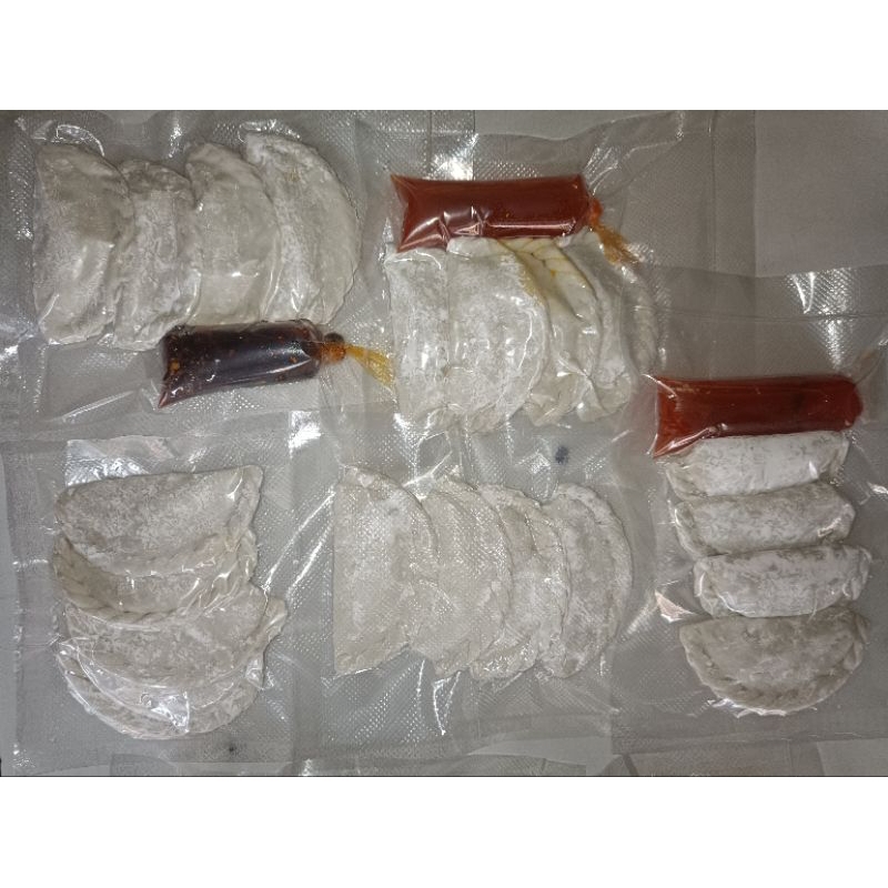 

cireng ayam suwir + chilli oil