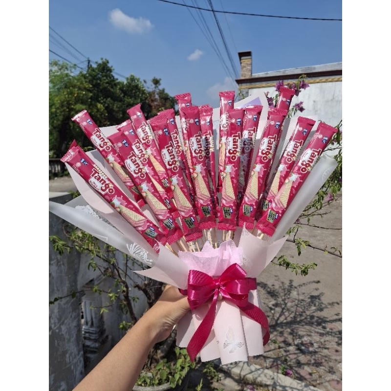 

Buket Snack Tango (ISI 20 PCS SNACK)/Hadiah Sempro/UlangTahun/Wisuda/Kado/FREE KARDUS