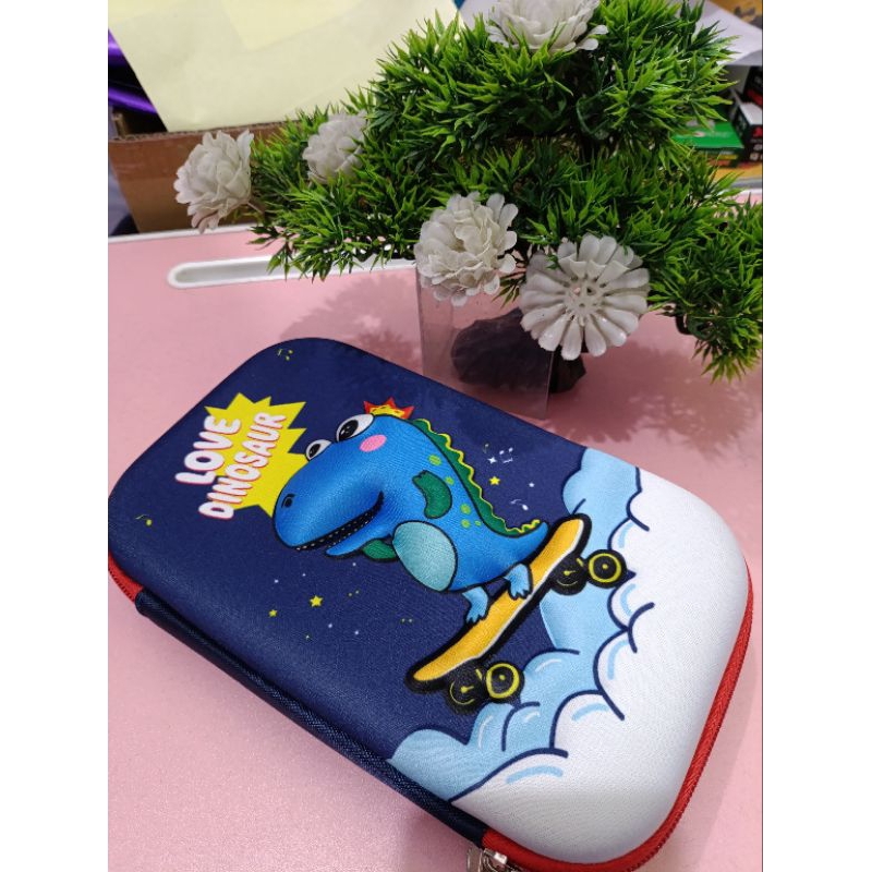 

Tempat Pensil 3D Karakter Viral JUMBO