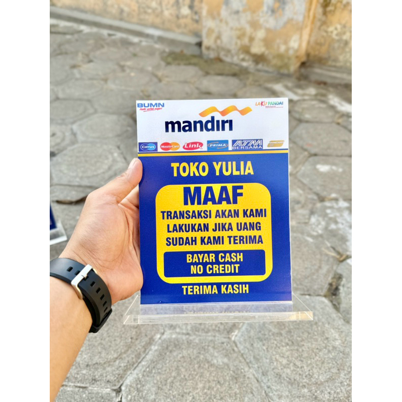 

PAPAN MEJA AKRILIK AGEN BANK MANDIRI UKURAN 15x20 BAHAN TEBAL