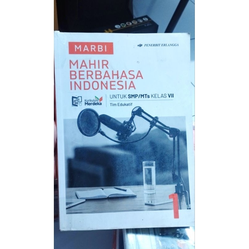 

Buku Bahasa indonesia kelas 7/VII/ SMP 1, erlangga, kurikulum merdeka