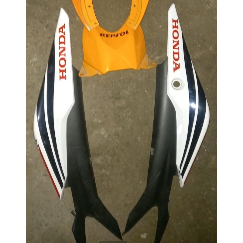 body belakang honda cbr150r cbu repsol