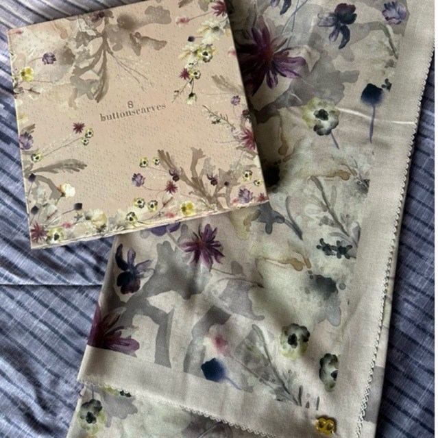 PRELOVED BUTTONSCARVES FIORE- PEANUT