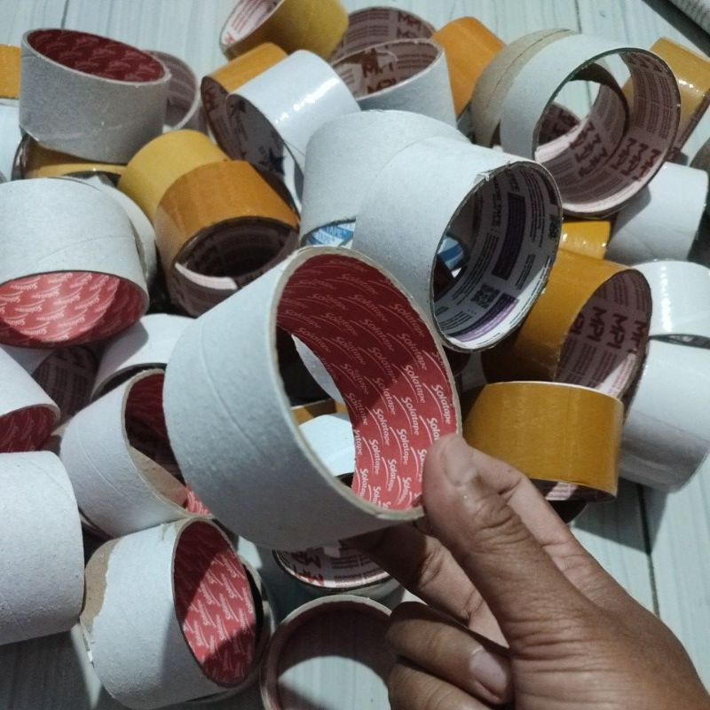 

Rol Lakban / Kor Lakban / Gulungan Lakban / Bahan Celengan / Rol Lakban Bekas
