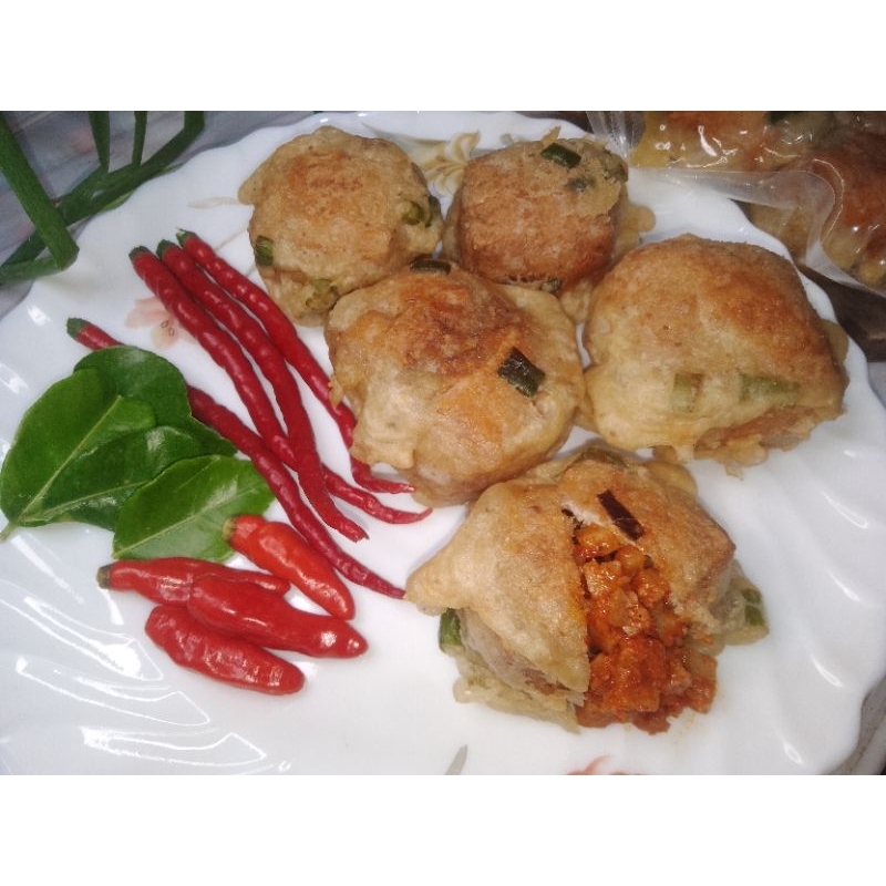 

Tahu isi pedas mercon