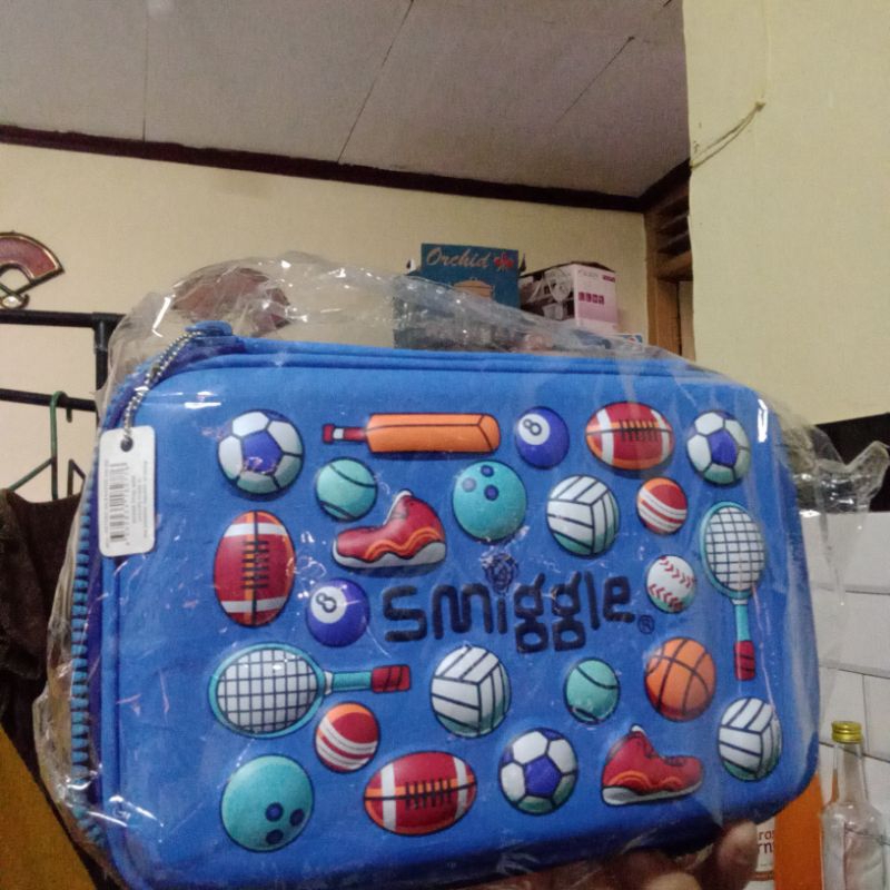 

Ori Smiggle pencil case warna biru