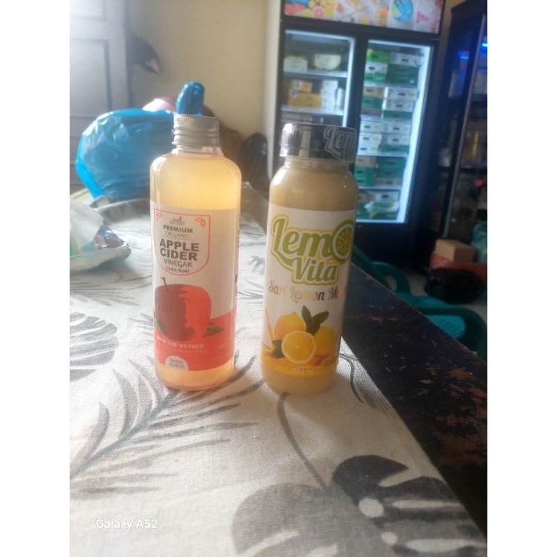 

PAKET HEMAT CUKA APEL PLUS LEMONVITA || CUKA APEL 250 ML PLUS LEMON VITA 250 ML