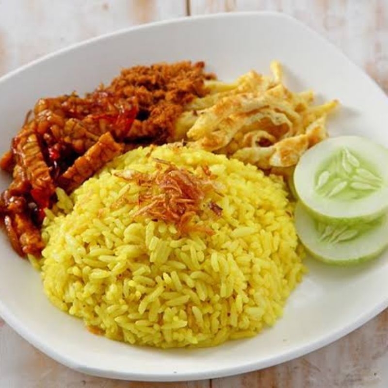 

paket nasi kuning + ayam unutuk 100 orang