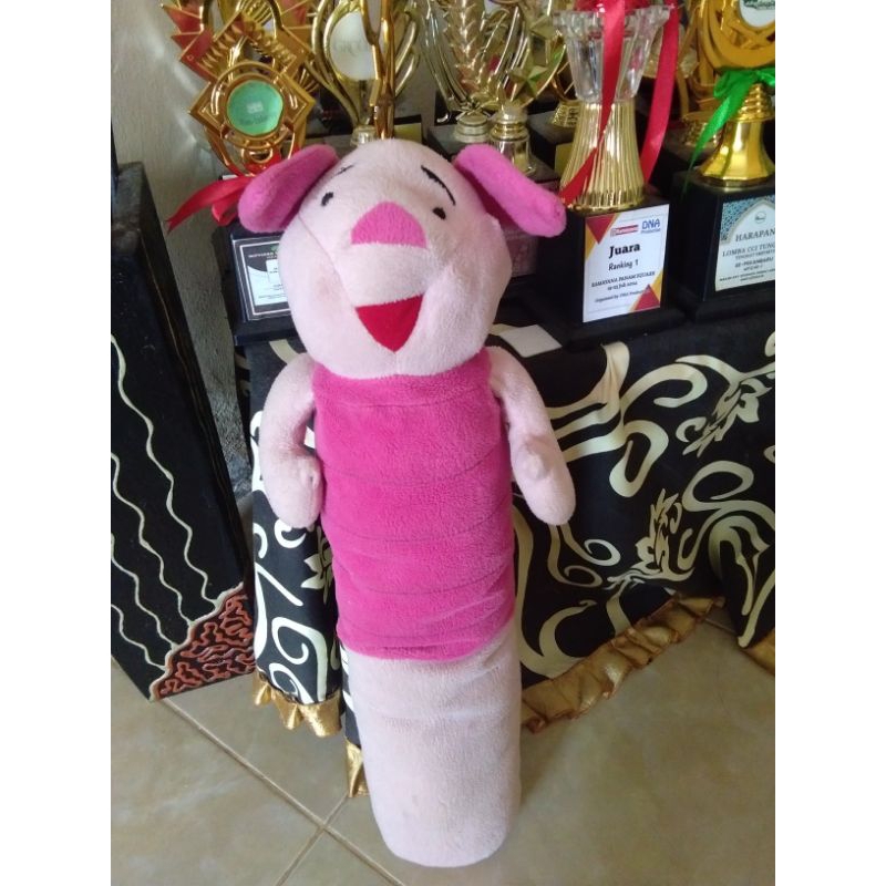 BONEKA GULING PIGLET