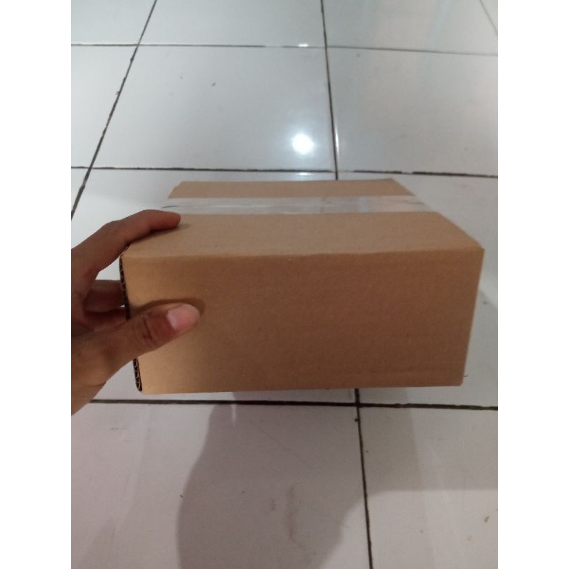 

Kardus packing ukuran 20×20×9cm