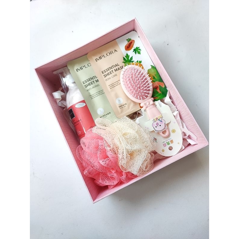 

Paket gift box /kado ulang tahun/hampers ultah