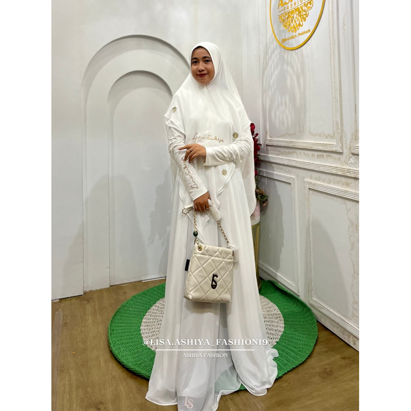 ELES MUZDALIFAH BASICC DRESS BY LINA SUKIJO