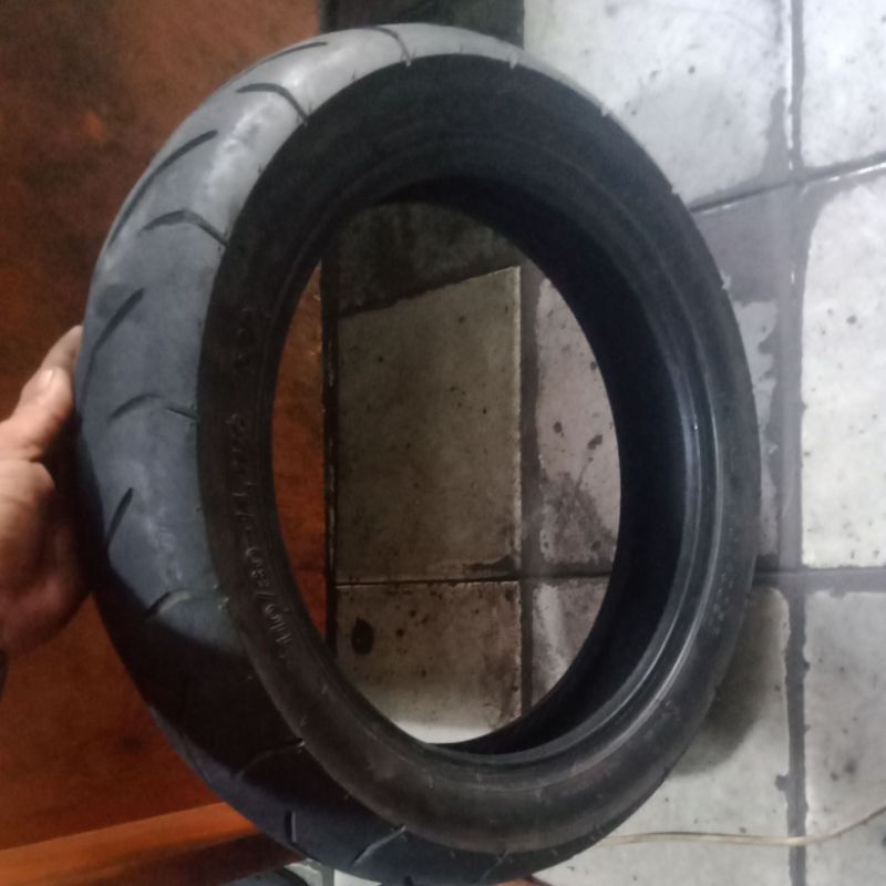 Ban Aerox depan 110/80-14