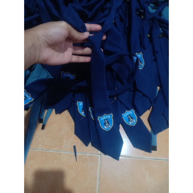 Dasi sekolah bordir SD, SMP, SMA/SMK
