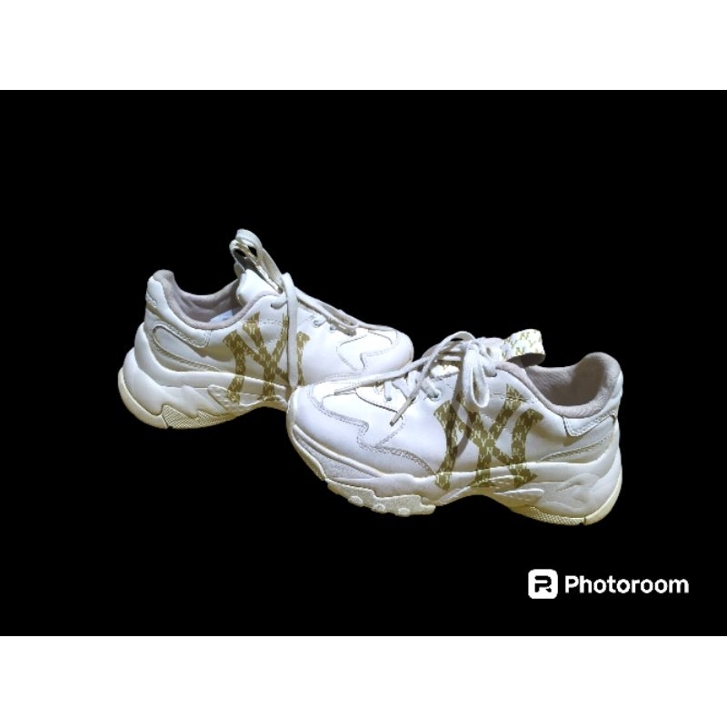 sepatu wanita/sepatu Mlb Chunky Yankes/sepatu wanita mlb/sepatu second/sepatu brand