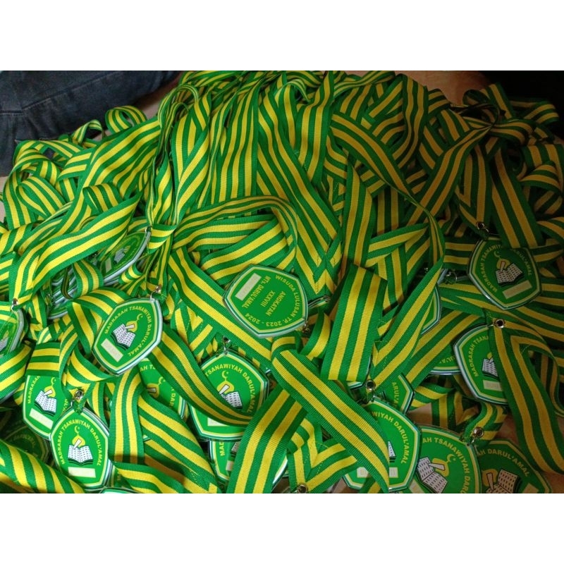 Medali akrilik custom resin 2 muka ( 2 sisi )