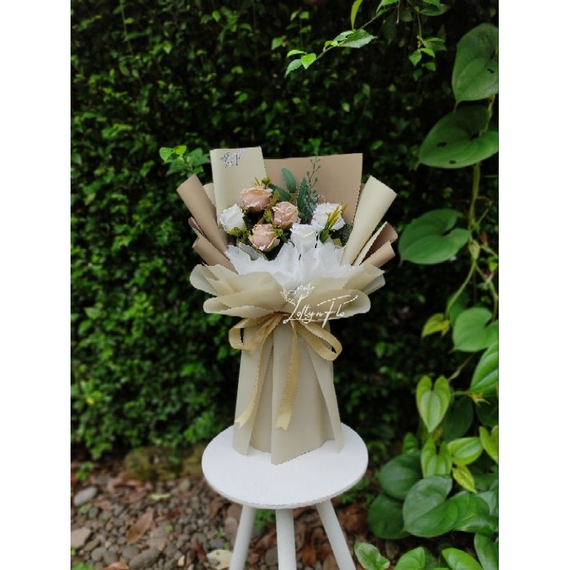 Buket Bunga Mawar Artificial 6 Mawar/ Buket Bunga Artificial/ Buket Mawar/ Buket Wisuda/ Buket Lamar