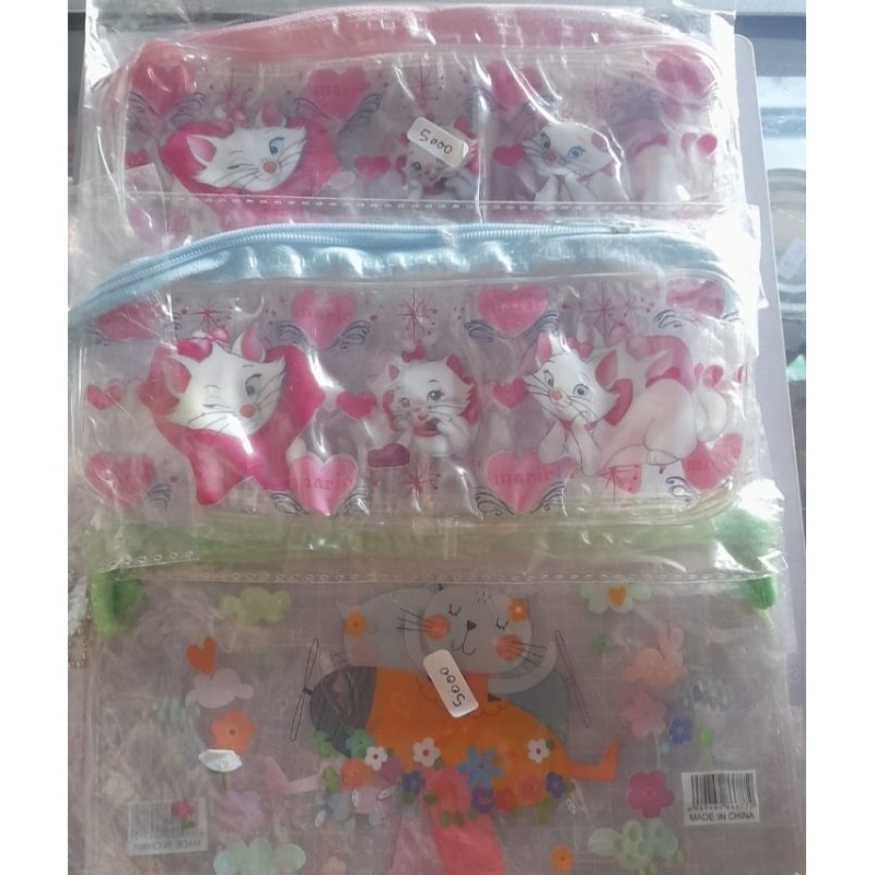 

tempat pensil karakter trasparan