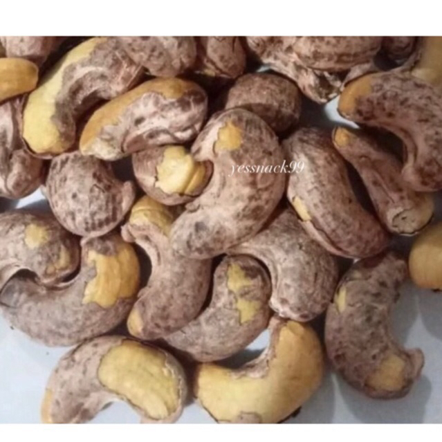 

Kacang mede kulit jumbo / Mede vietnam jumbo / Mede utuh (250gram)