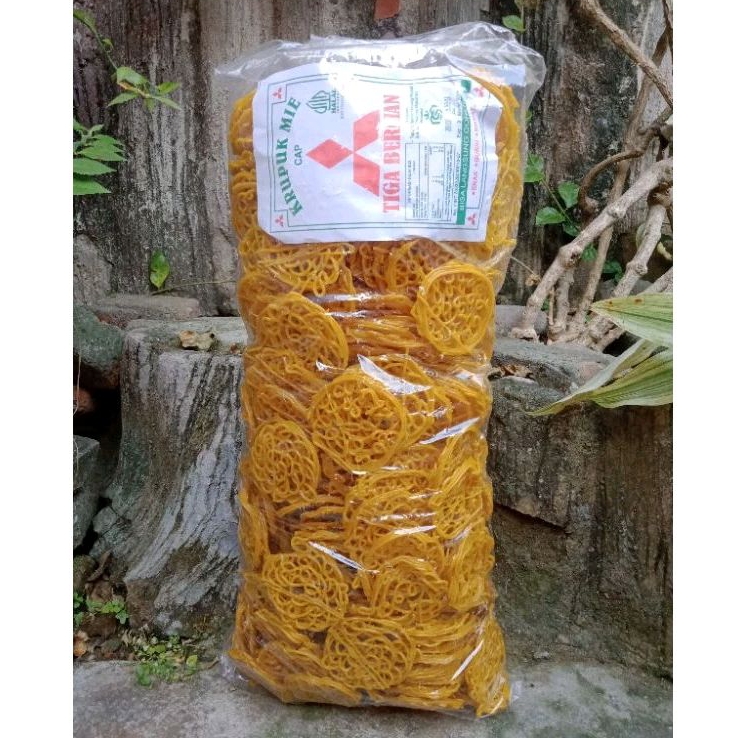 

(1kg) kerupuk mie kuning tiga berlian mentah | kerupuk premium bisa langsung digoreng | praktis