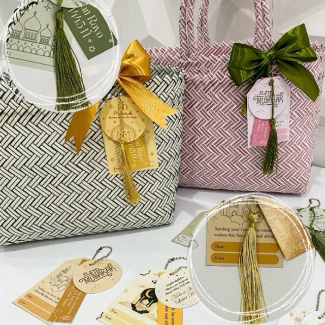 

Realistic - Tambahan Tassel/ Pita untuk Produk Hangtag