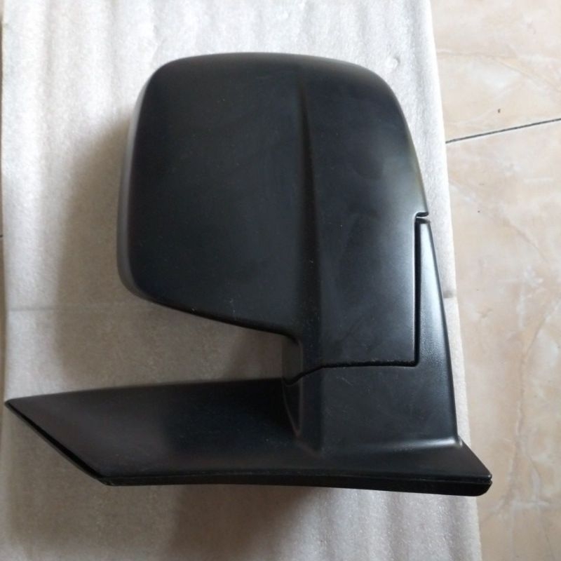 kaca spion Hyundai  H-1 original