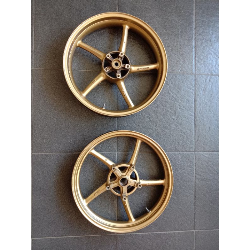 Velg RCB SP522 Yamaha R15 V2 R15 Old Vixion ukuran depan 250x17 belakang 350x17