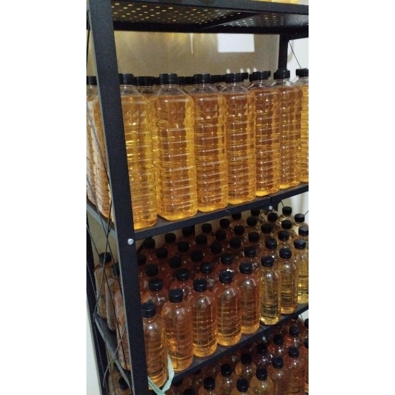 

Minyak Kelapa Asli 1liter Murni 100% / Klentik / Keletik / Lentik